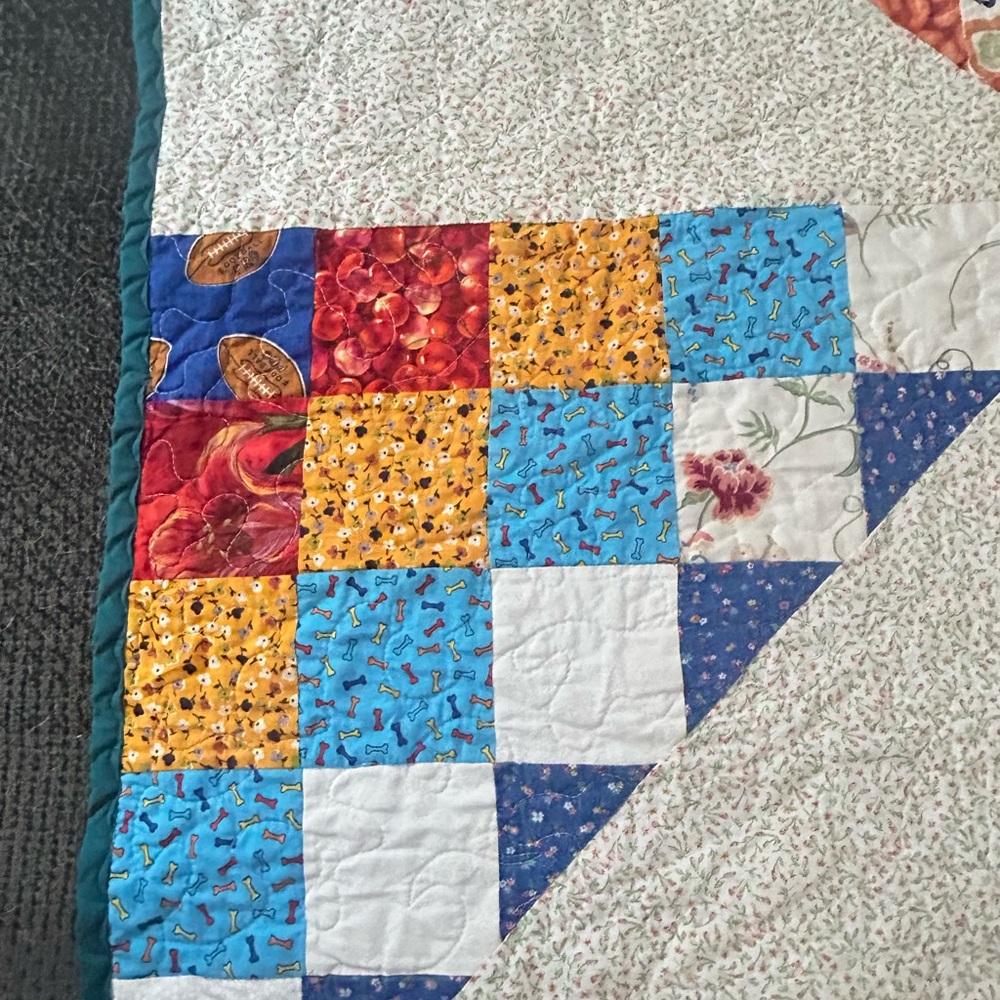 Handmade Pinwheel Patchwork Quilt - Cream with Multicolor Accents - Picture 4 of 9